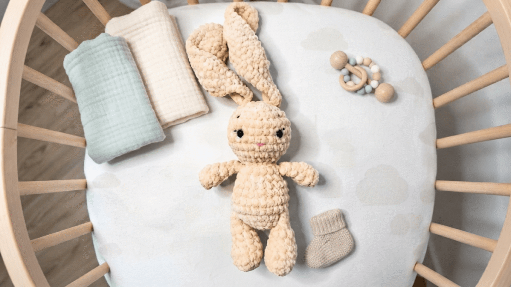 Free Plush Bunny Crochet Pattern by EmmaS Dolls